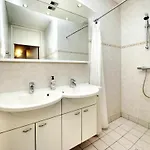 In Odeigne With Private Pool & Sauna Prázdninový dům *