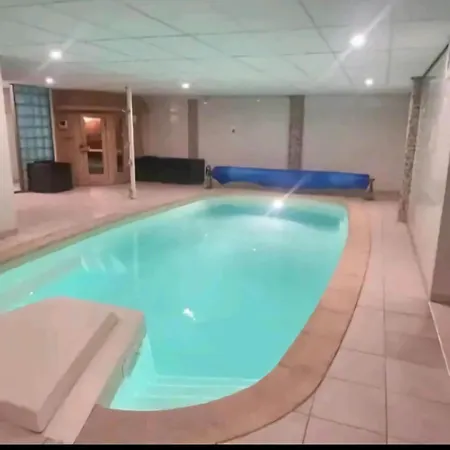 別荘 In Odeigne With Private Pool & Sauna *