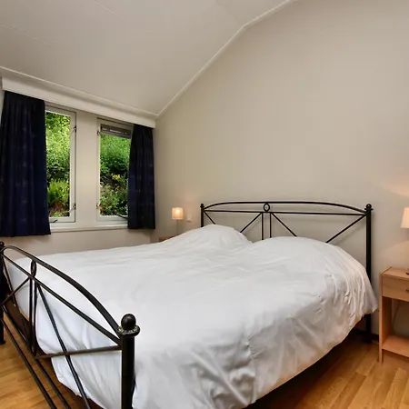 In Odeigne With Private Pool & Sauna بيت للعطل