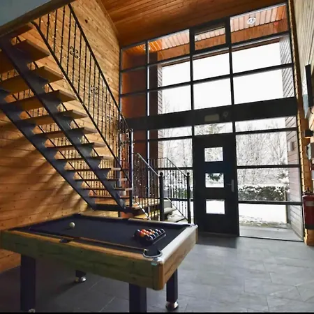 In Odeigne With Private Pool & Sauna