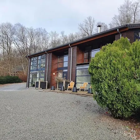 In Odeigne With Private Pool & Sauna بيت للعطل Manhay