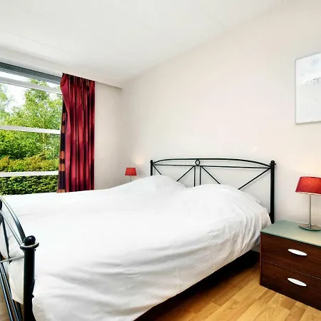 In Odeigne With Private Pool & Sauna 別荘