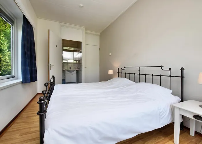 In Odeigne With Private Pool & Sauna Dom wakacyjny Manhay